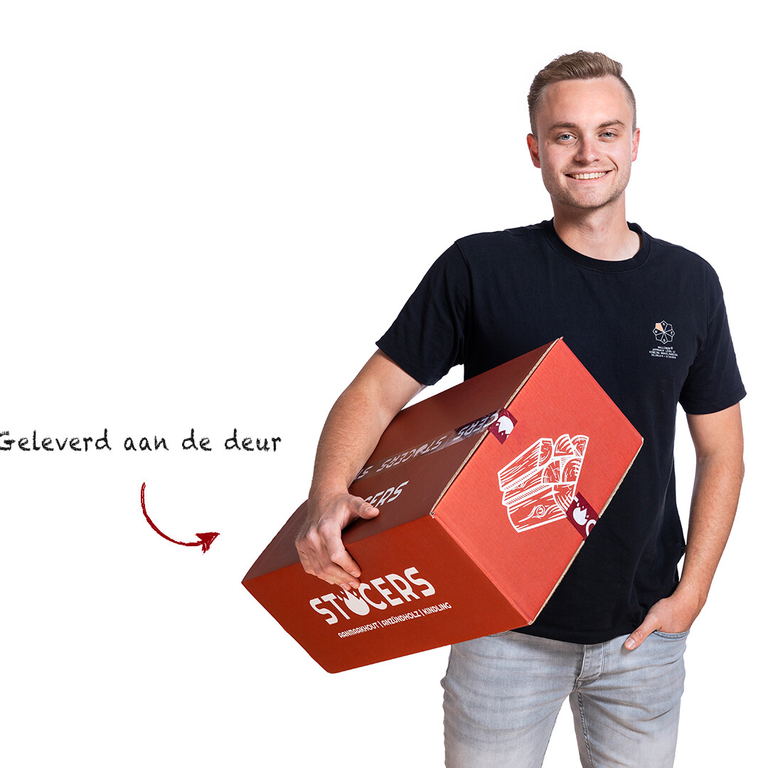 Rode doos met aanmaakhout wordt geleverd aan de deur via STOCERS