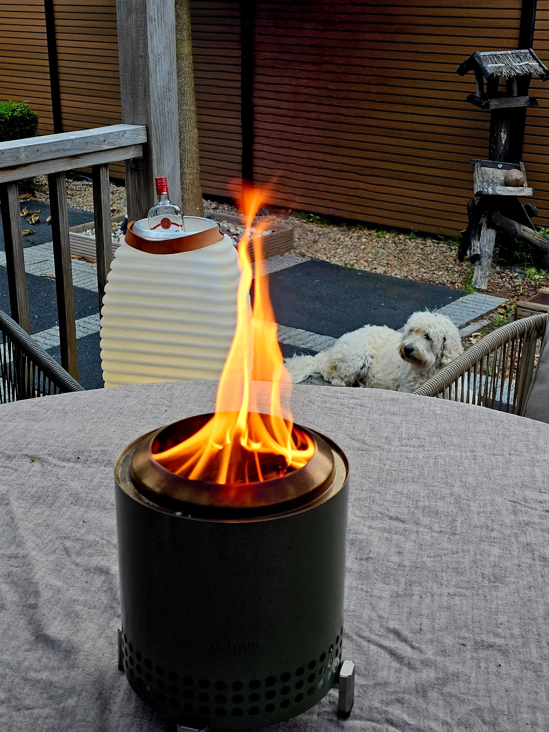 tafelvuurkorf met hout of pellets